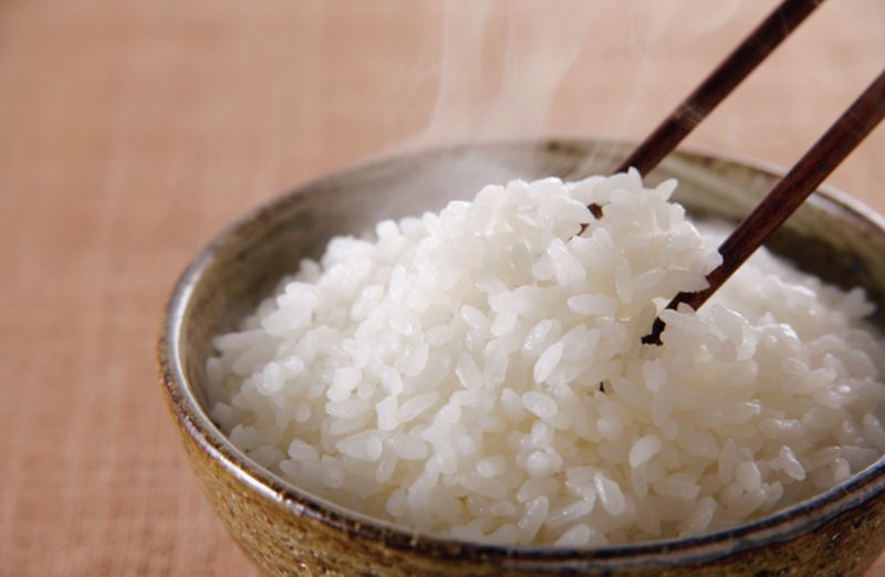 ¿Comer más arroz para frenar la obesidad en Occidente?