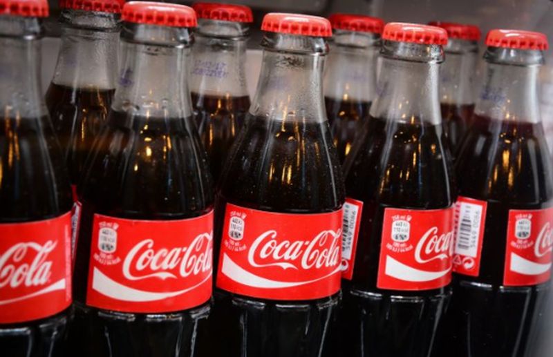 Coca-Cola influye en investigaciones científicas, revela estudio