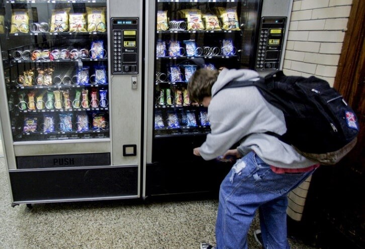 Mejorar la oferta alimentaria de las máquinas expendedoras podría ayudar a prevenir la obesidad
