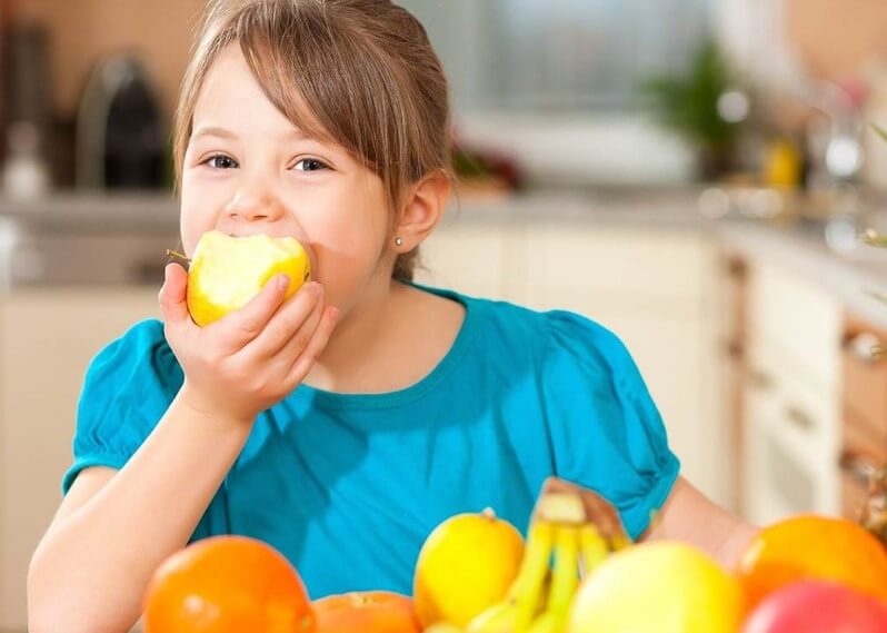 La influencia de los niños sobre sus padres podría ayudar a mejorar los hábitos alimentarios en el hogar