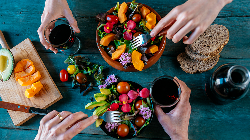 Sistemas alimentarios sostenibles a fin de proporcionar dietas saludables para todos. 