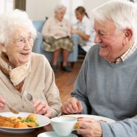 Curso de Posgrado: Nutrición en Personas Mayores
